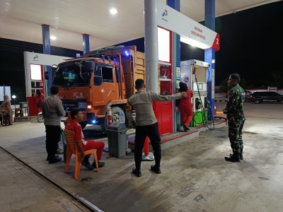 Polsek Rantau Selamat dan TNI Gelar Patroli Gabungan Antisipasi Gangguan Kamtibmas