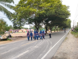 Polsek Sungai Raya Laksanakan Pengaturan Lalu Lintas dan Himbauan Kamtibmas