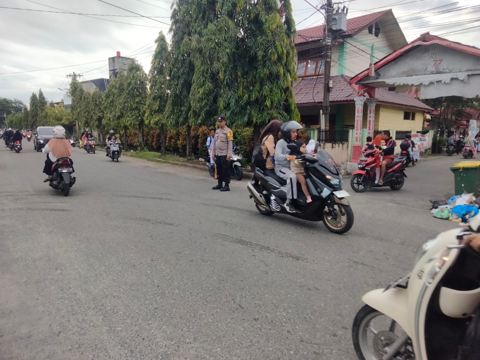 Polsek Langsa Laksanakan Gatur Lalin dan Pemeliharaan Kamtibmas di Wilayah Hukumnya