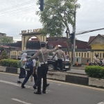 Sat Lantas Polres Langsa Gelar Pengaturan Lalu Lintas dan Strong Point Pagi di Jalan Ahmad Yani