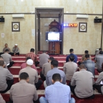 Polres Langsa Gelar Kegiatan Binrohtal dan Yasinan Bersama di Masjid Babuttaqwa