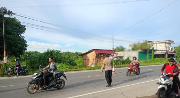 Polsek Manyak Payed Laksanakan Gatur Lalin dan Pemeliharaan Kamtibmas di Wilayah Hukum