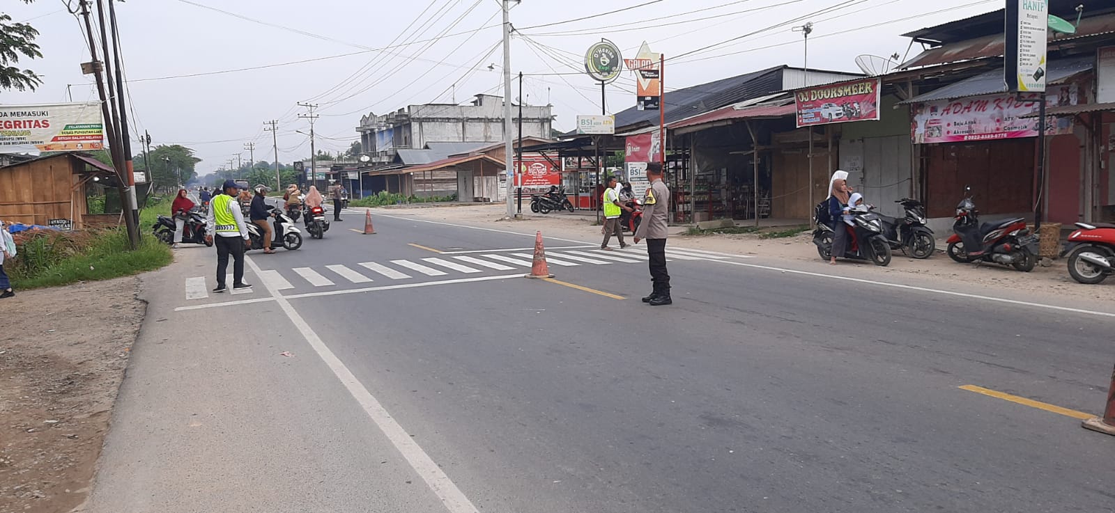 Polsek Manyak Payed Laksanakan Gatur Lalin dan Pemeliharaan Kamtibmas
