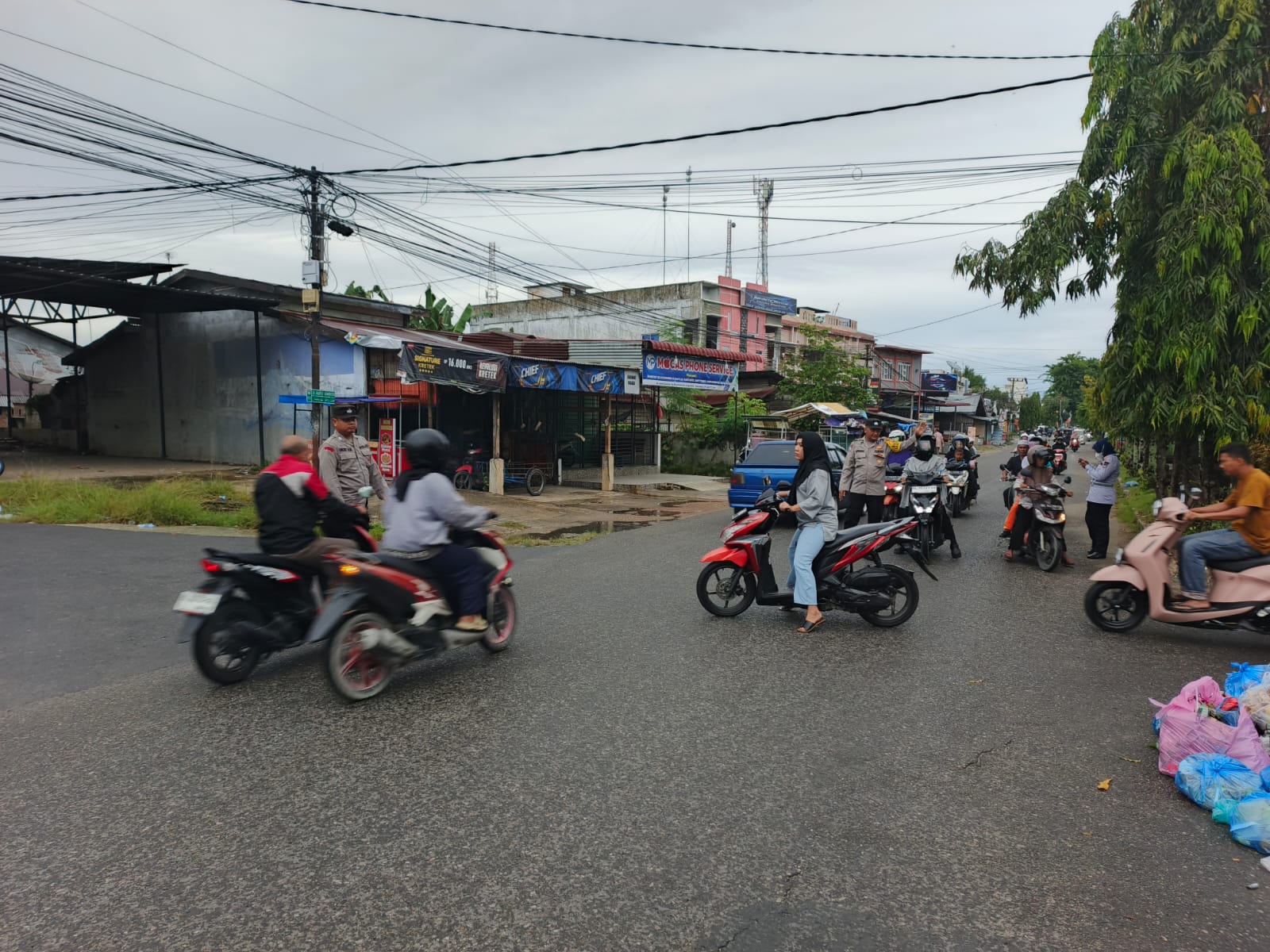 Polsek Langsa Gelar Gatur Lalin untuk Jaga Kamseltibcarlantas di Wilayah Kota
