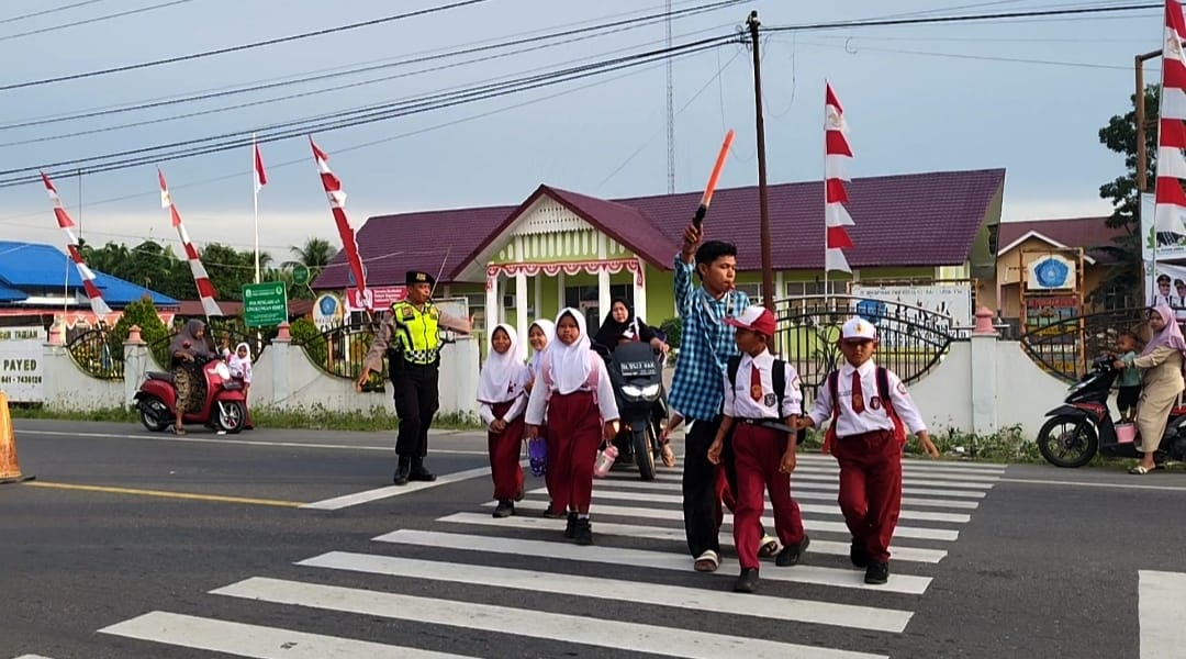Polsek Manyak Payed Laksanakan Gatur Lalin dan Pemeliharaan Kamtibmas
