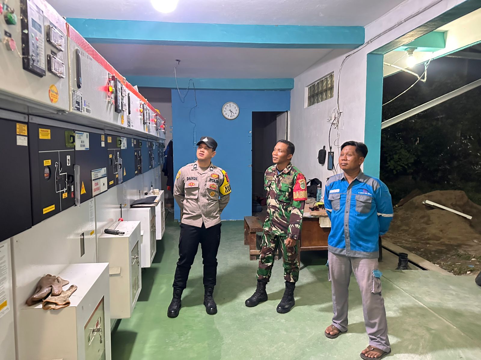 Patroli Gabungan TNI–Polri Antisipasi Gangguan Kamtibmas di Rantau Selamat