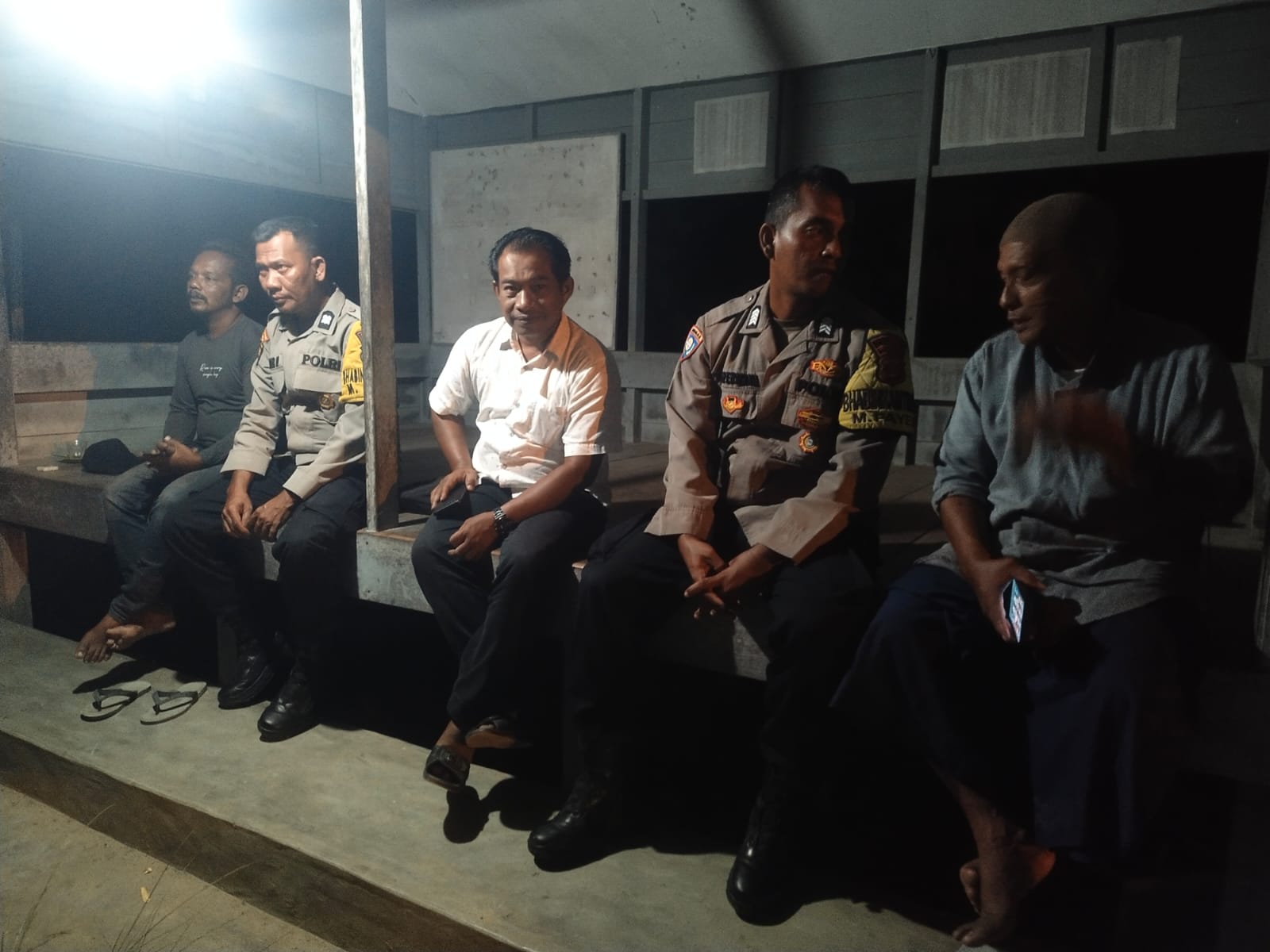 Polsek Manyak Payed Laksanakan Patroli Malam Wujudkan Harkamtibmas Kondusif