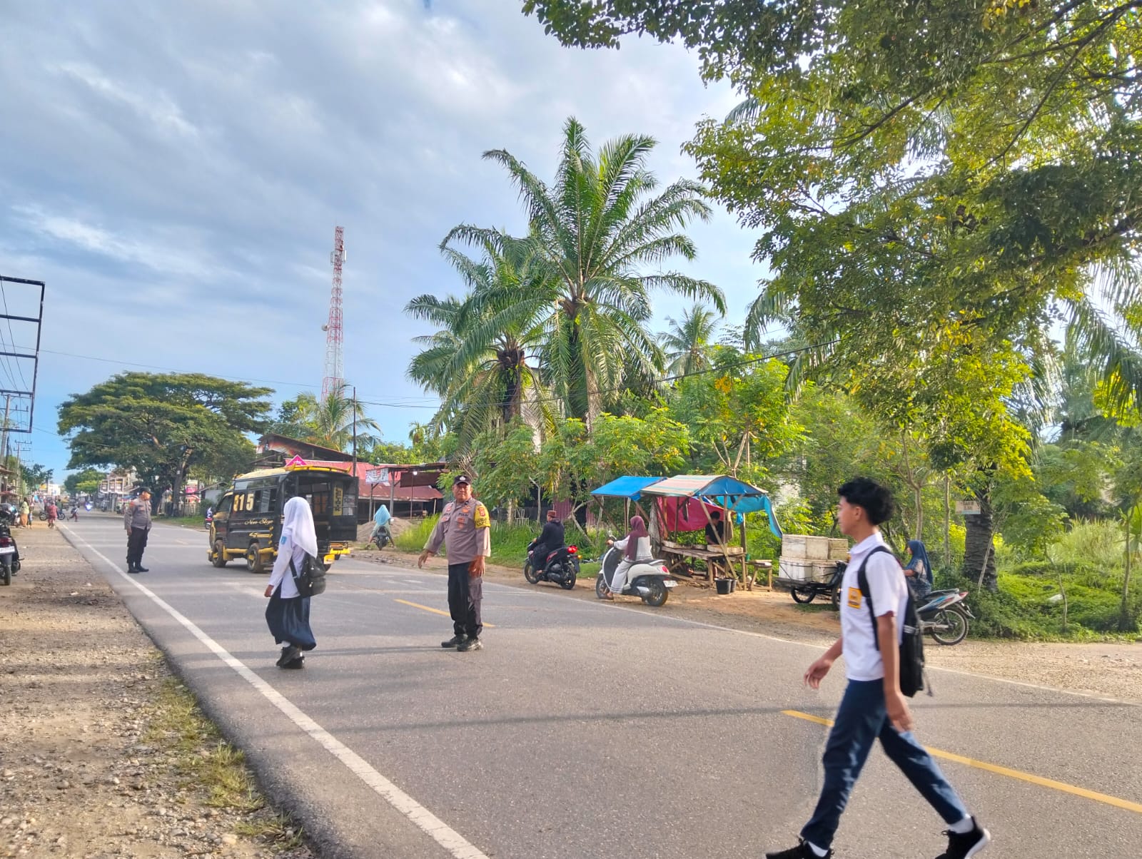 Polsek Sungai Raya Gelar Pengaturan Lalin untuk Wujudkan Kamseltibcarlantas