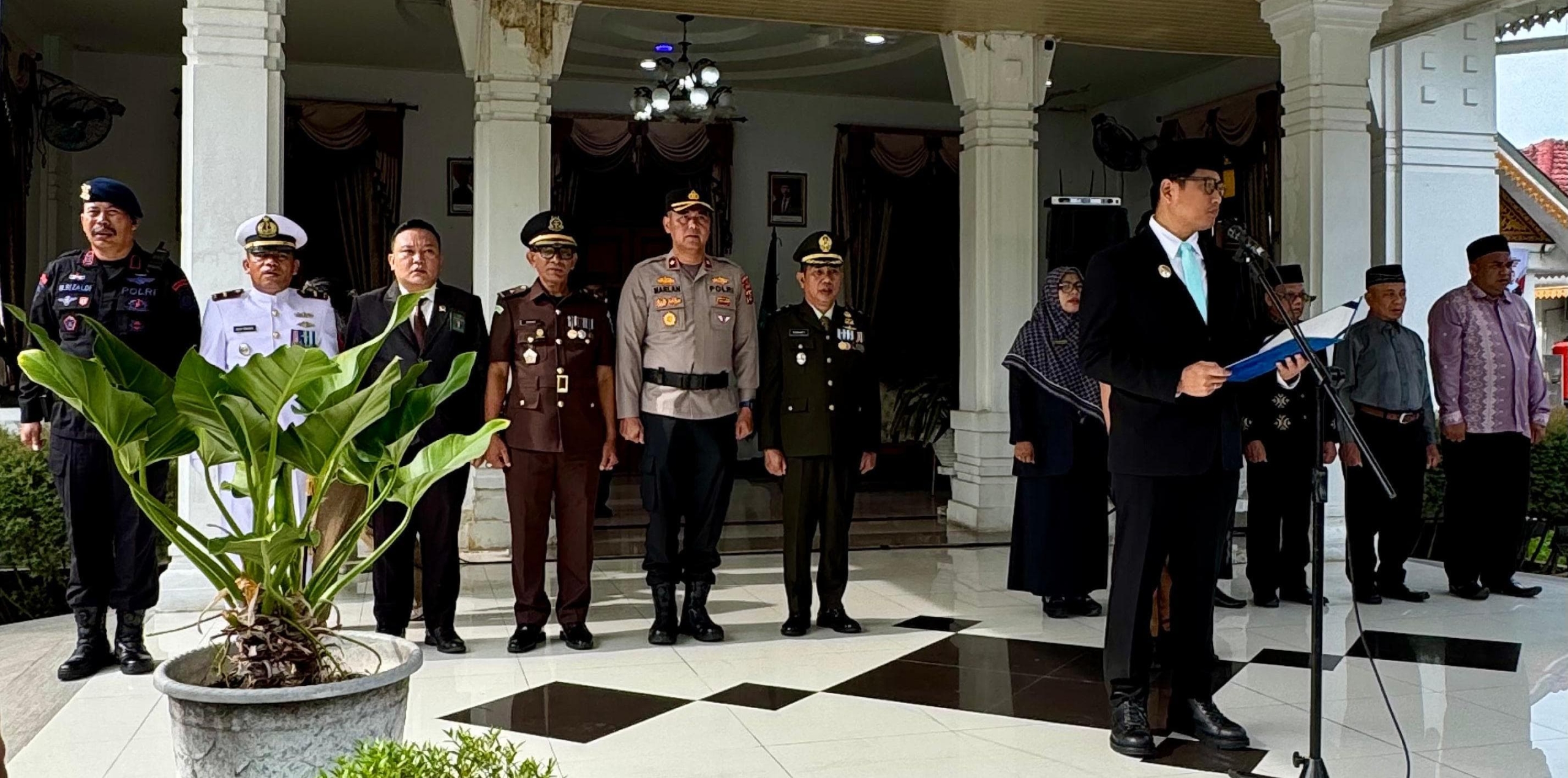 Upacara Peringatan Hari Pahlawan Tahun 2025 Digelar di Halaman Pendopo Walikota Langsa