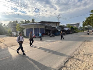 Polsek Rantau Selamat Gelar Strong Point Pagi di Jalan Medan–Banda Aceh
