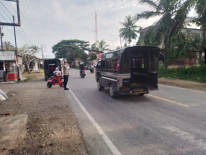Polsek Sungai Raya Laksanakan Pengaturan Lalu Lintas di Wilayah Hukumnya