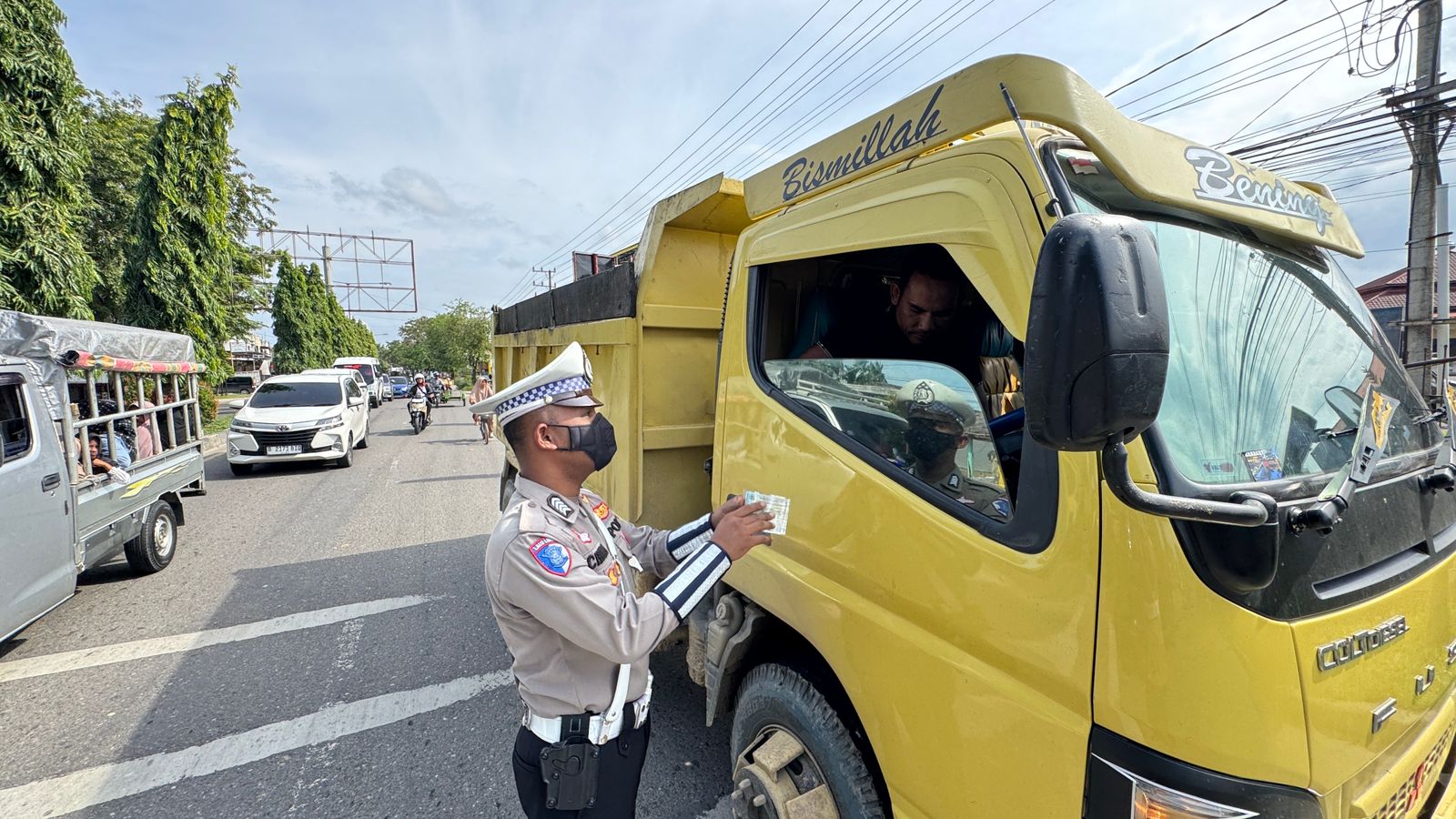 Sat Lantas Polres Langsa Laksanakan Kegiatan Preventif Operasi Zebra Seulawah 2025 di Jalan Veteran