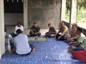 Polsek Sungai Raya Laksanakan Patroli Dialogis di Sejumlah Titik Keramaian