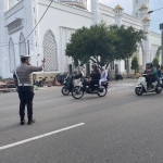 Sat Lantas Polres Langsa Laksanakan Strong Point dan Pengaturan Lalu Lintas Pagi di Jalan Ahmad Yani
