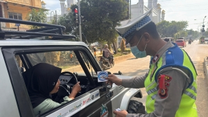 Satlantas Polres Langsa Laksanakan Kegiatan Edukasi Lalu Lintas di Jalur KTL Ahmad Yani