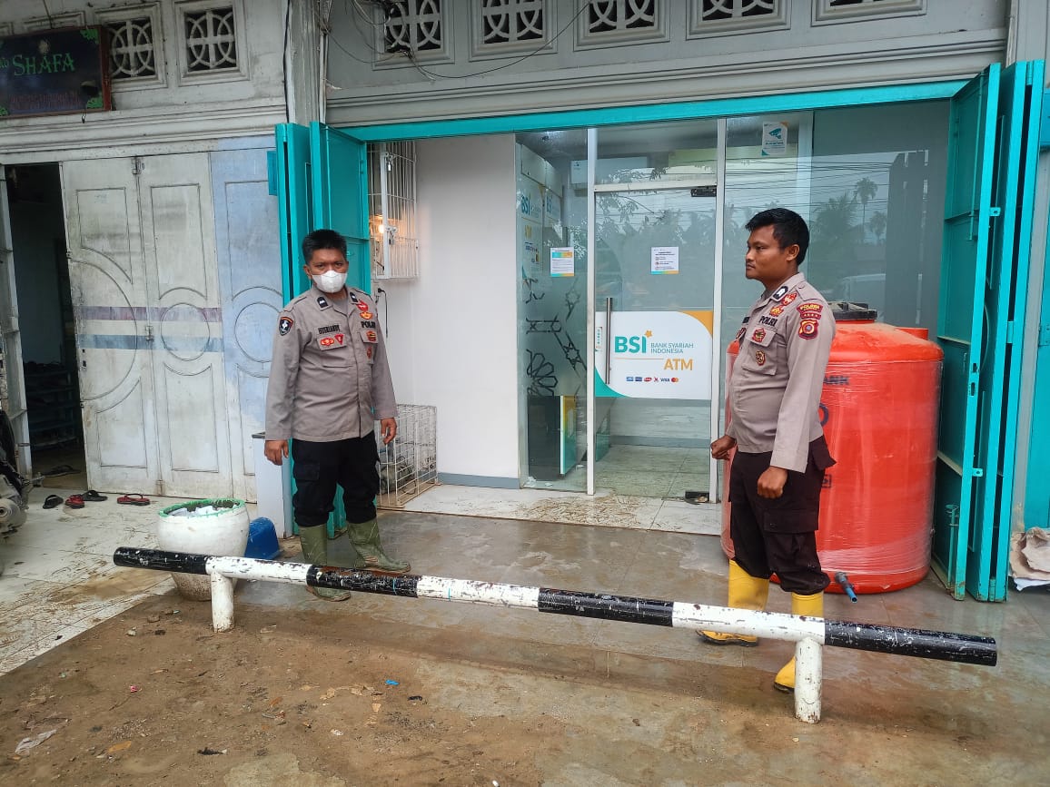 Patroli Pascabanjir Polsek Manyak Payed Pantau Keamanan Wilayah