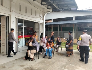 Patroli Dialogis Polsek Sungai Raya Pantau Aktivitas Warga