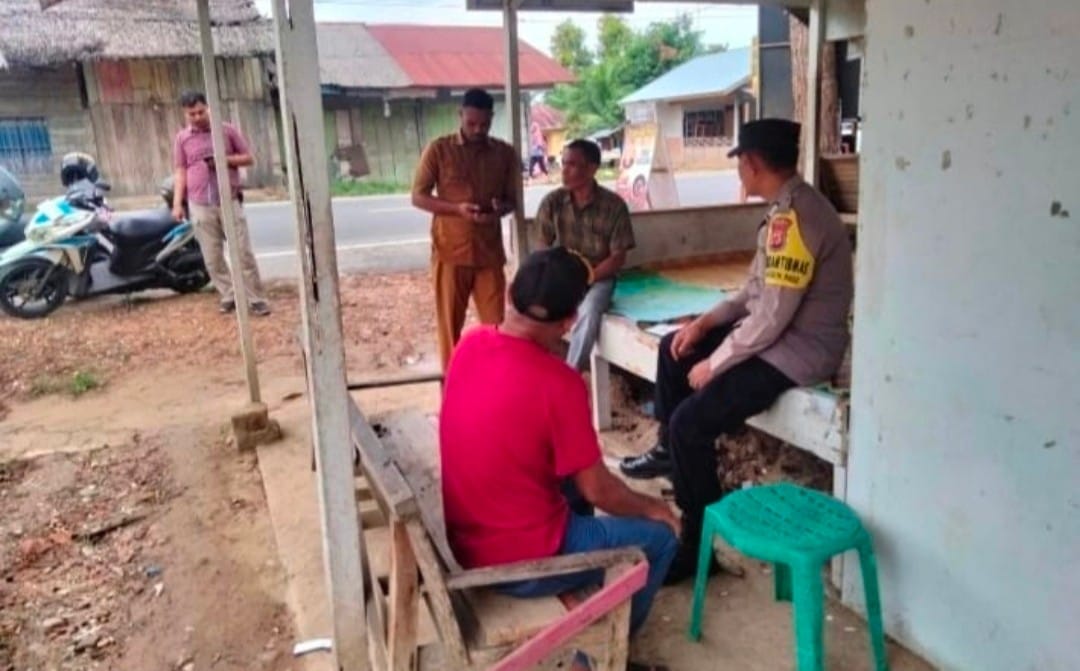 Patroli Siang Polsek Rantau Selamat Pantau Aktivitas Warga Pasca Banjir