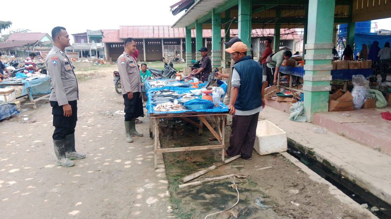 Patroli Polsek Manyak Payed Pantau Keamanan Wilayah Pasca Banjir