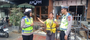 Satlantas Polres Langsa Berikan Edukasi Tertib Parkir di Pusat Kota