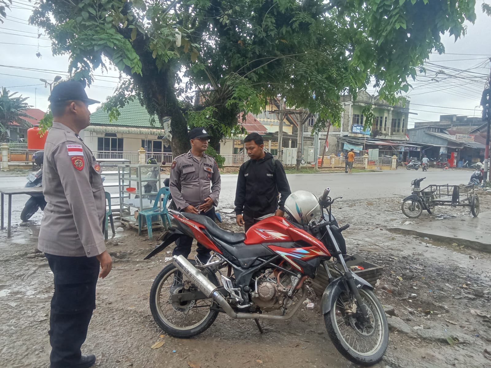 Patroli Siang Polsek Manyak Payed Pantau Aktivitas Warga