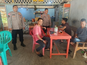 Polsek Manyak Payed Laksanakan Patroli Pantau Aktivitas Masyarakat