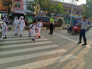 Satlantas Polres Langsa Gelar Strong Point Pagi di Jalan Ahmad Yani