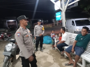 Patroli Malam Polsek Manyak Payed Pantau Aktivitas Warga
