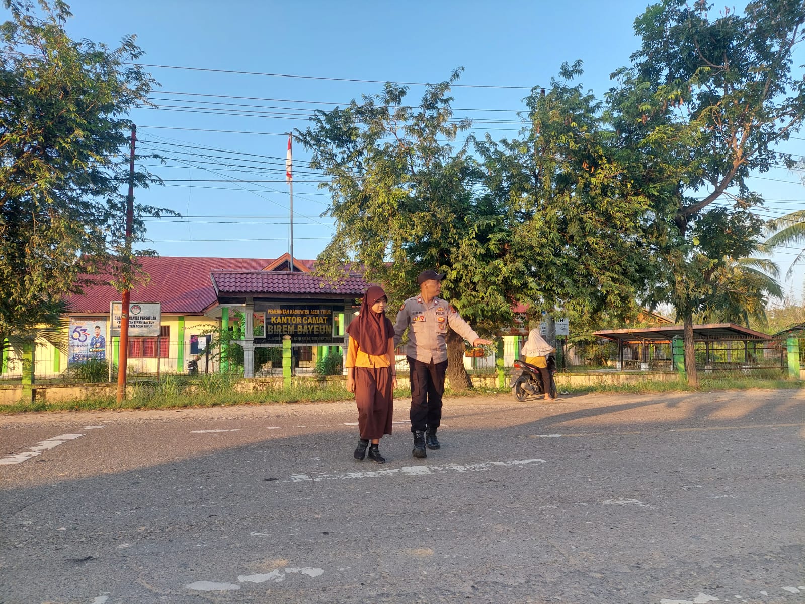 Polsek Birem Bayeun Gelar Protap 01 di Titik Rawan Lalu Lintas