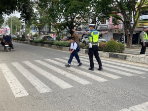 Satlantas Polres Langsa Laksanakan Strong Point Pagi di Jalan Ahmad Yani