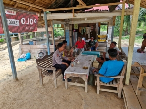 Patroli Polsek Rantau Selamat Pantau Aktivitas Warga Pasca Banjir