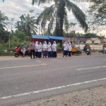 Polsek Sungai Raya Laksanakan Protap 01 di Sekolah untuk Kelancaran Lalu Lintas