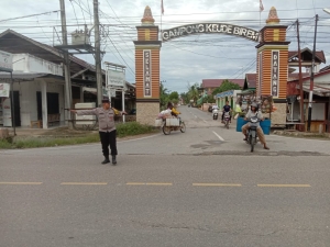 Polsek Birem Bayeun Gelar Protap 01 di Simpang Keude dan Lingkungan Sekolah