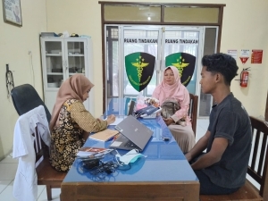 Poliklinik Polres Langsa Berikan Pelayanan Kesehatan Rutin bagi Personel dan Masyarakat