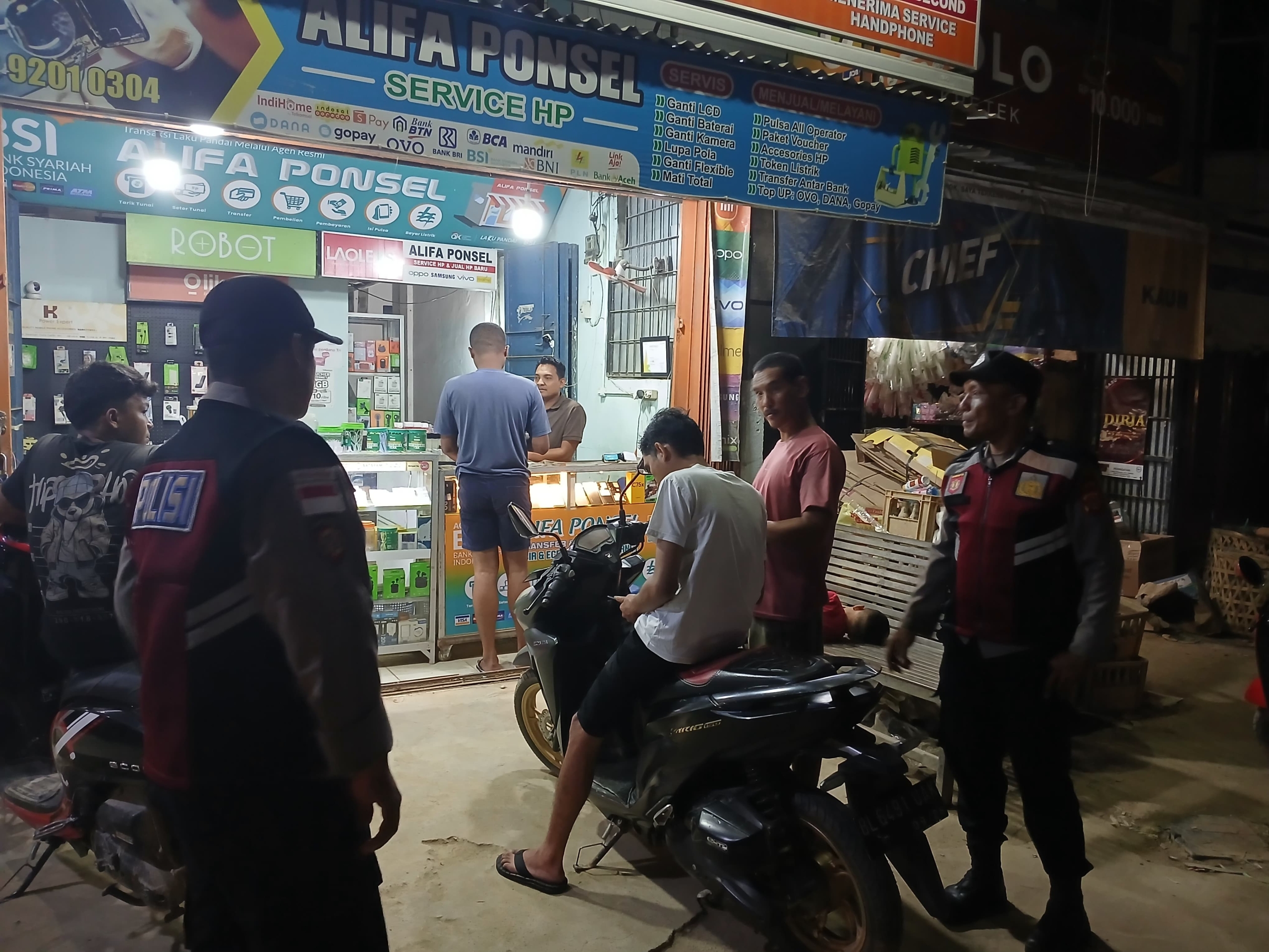 Patroli Malam Polsek Manyak Payed Jaga Kondusifitas Wilayah