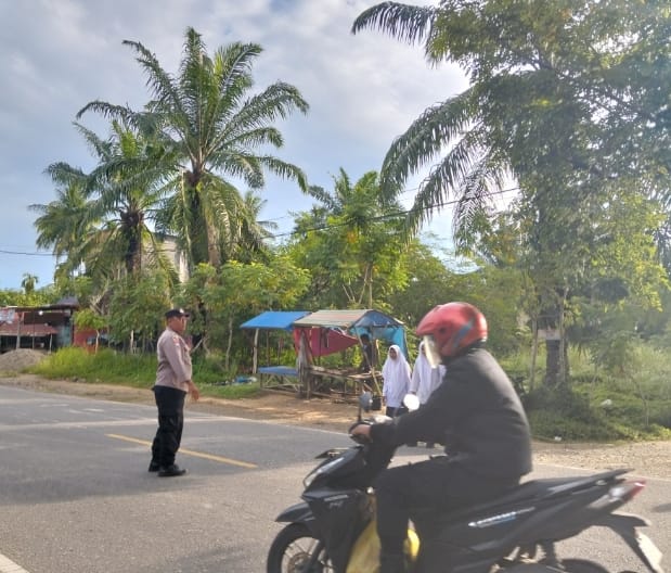 Polsek Sungai Raya Tingkatkan Kamseltibcarlantas di Kawasan Sekolah