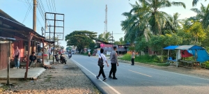 Polsek Sungai Raya Laksanakan Pengamanan dan Pengaturan Lalu Lintas Pagi Hari
