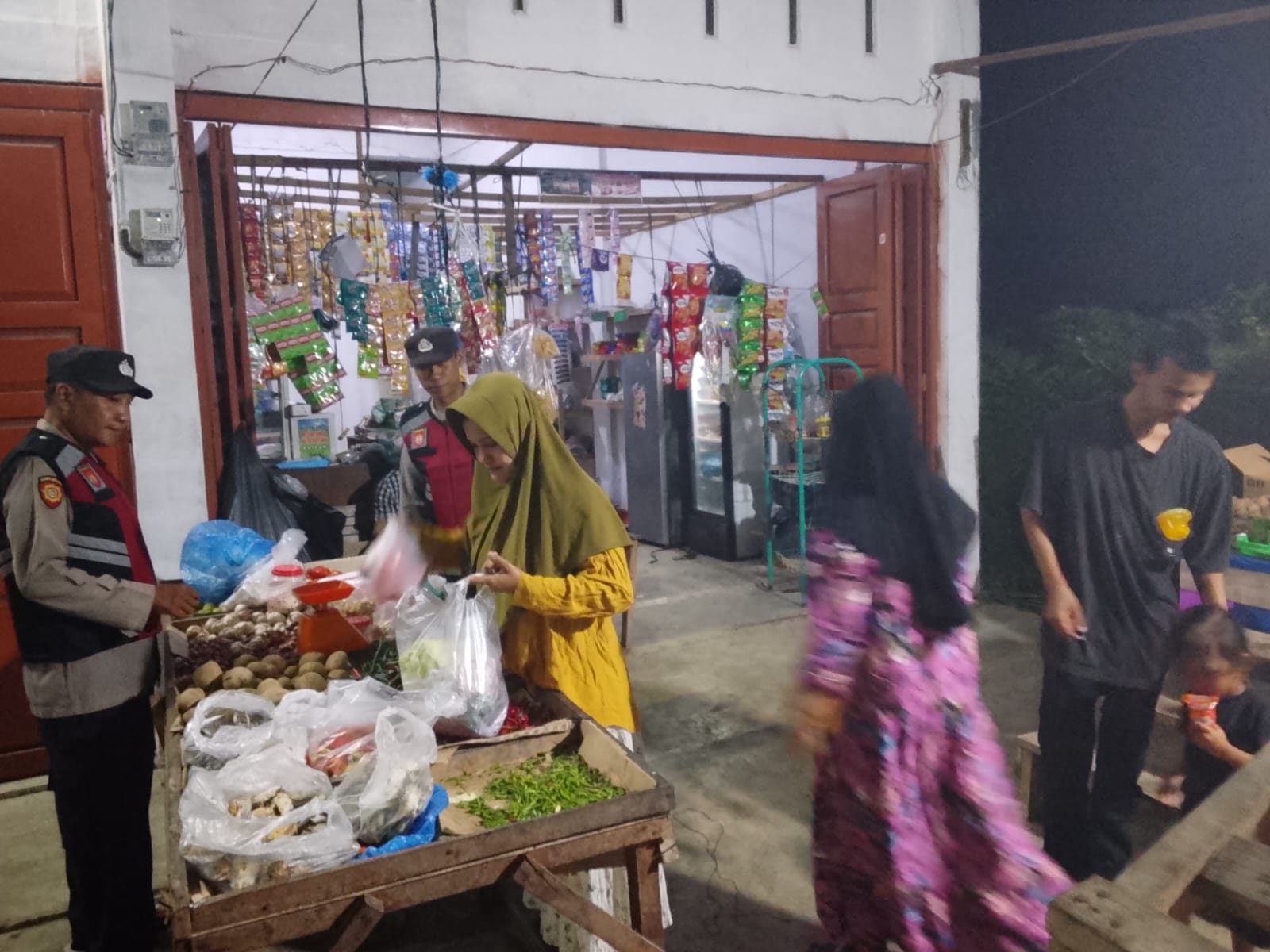 Patroli Malam Polsek Rantau Selamat Jaga Keamanan Lingkungan