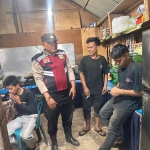 Patroli Malam Polsek Rantau Selamat Awasi Aktivitas Warga