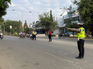 Satlantas Polres Langsa Laksanakan Strong Point Pagi di Jalan Ahmad Yani