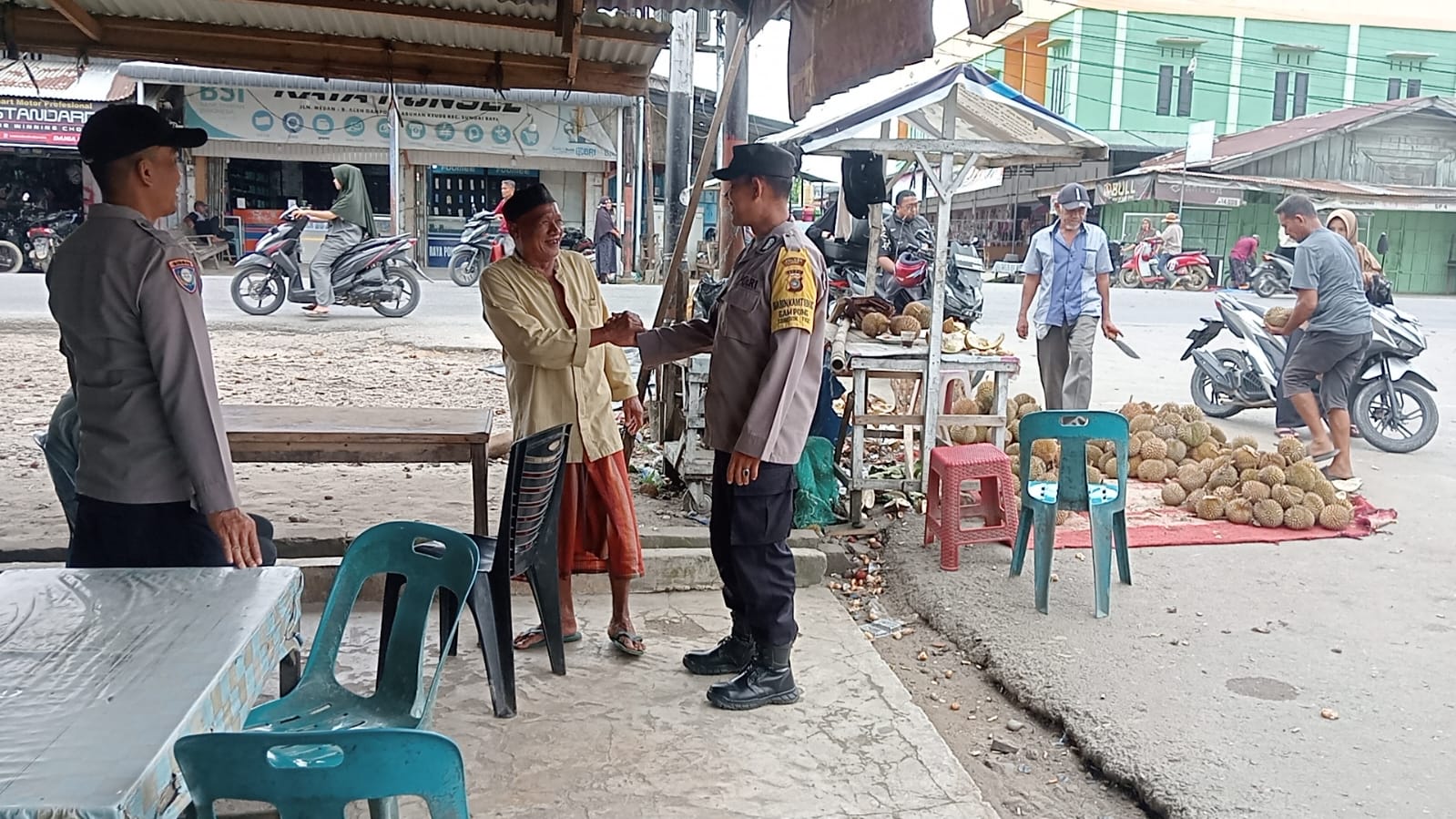 Patroli Siang Polsek Sungai Raya Jaga Kondusivitas Wilayah