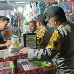 Patroli Malam Polsek Sungai Raya Pantau Aktivitas Warga