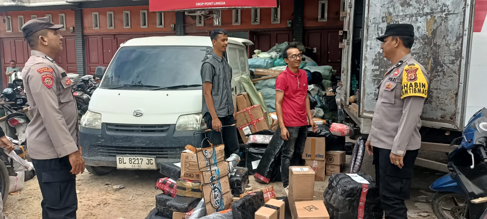 Patroli Siang Polsek Langsa Barat Jaga Kondusivitas Wilayah