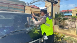 Satlantas Polres Langsa Gelar Razia dan Pembagian Stiker Ops Keselamatan Seulawah 2026