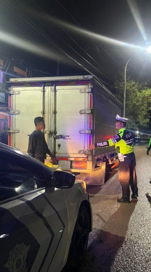 Patroli Blue Light Sat Lantas Langsa Antisipasi Laka Lantas di Jalur Nasional