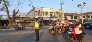 Sat Lantas Polres Langsa Intensifkan Strong Point Pagi di Jalan Ahmad Yani