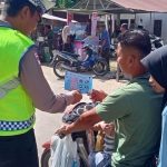 Satlantas Polres Langsa Edukasi Tertib Berlalu Lintas di Pasar Daging Kota Langsa