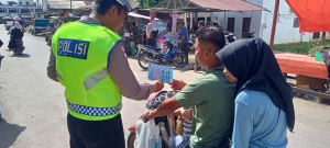 Satlantas Polres Langsa Edukasi Tertib Berlalu Lintas di Pasar Daging Kota Langsa