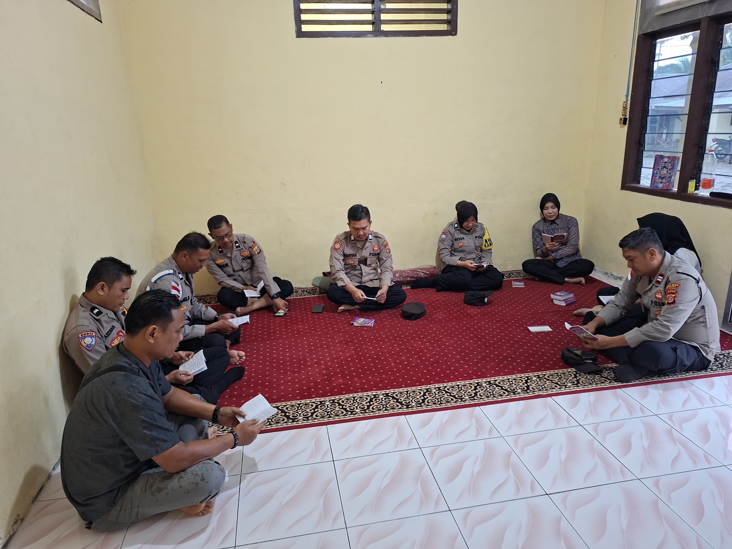 Binrohtal Polsek Langsa Perkuat Mental Spiritual dan Disiplin Personel
