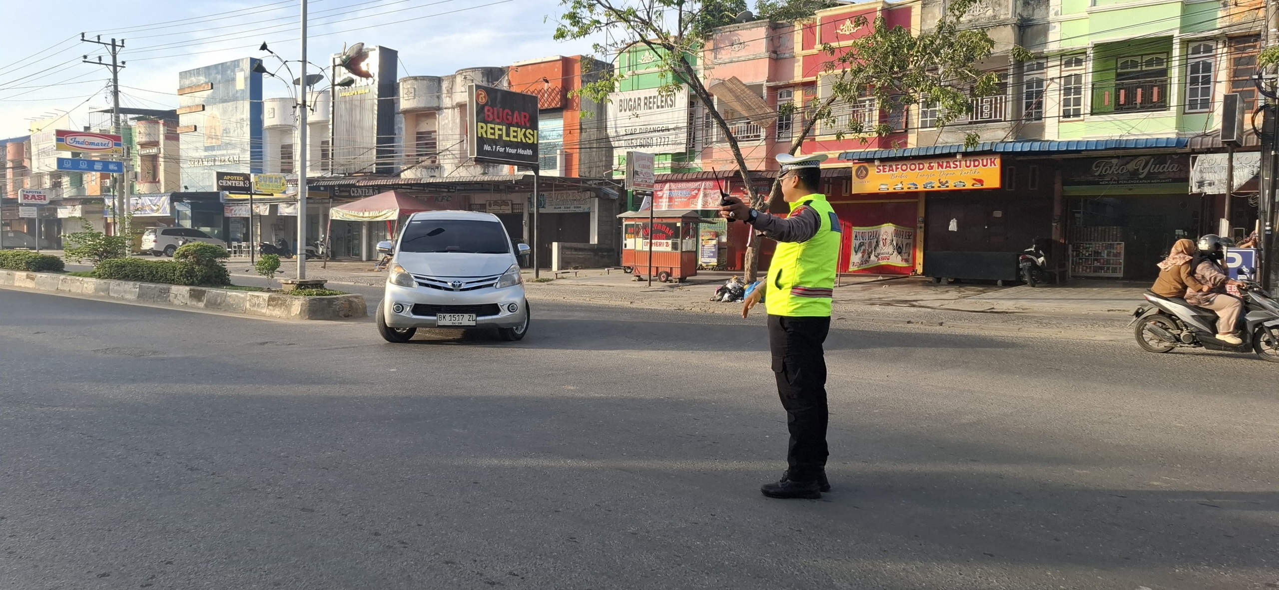 Satlantas Polres Langsa Laksanakan Strong Point Pagi Demi Kelancaran Arus Lalu Lintas